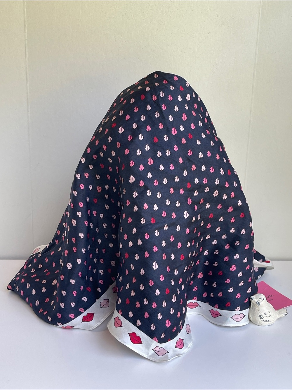 Kate Spade ♠️ 100% Silk Scarf - Picture 10 of 12
